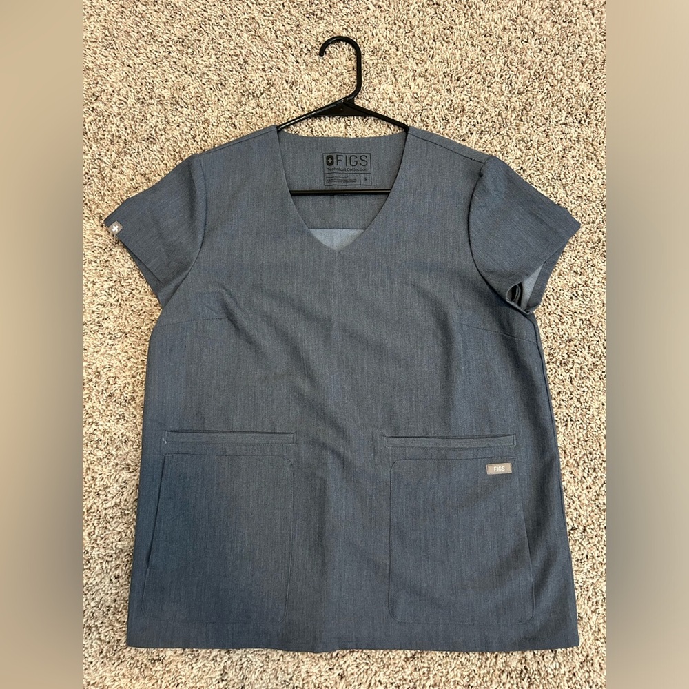 FIGS Limited Edition Technical Cusco Scrub Top- Small (Discontinued)